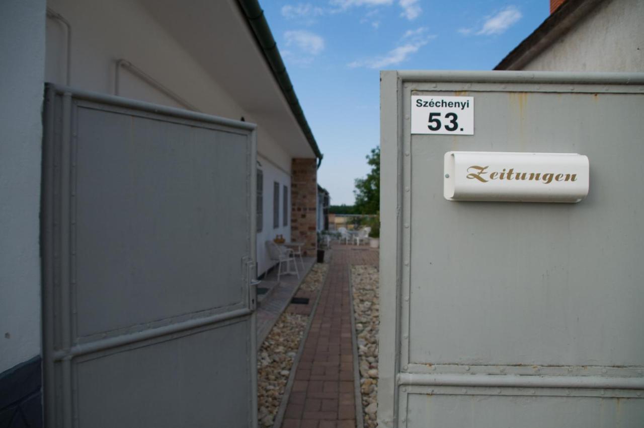Notas Tuecsoek Vendeghaz Agyagosszergény Exterior foto