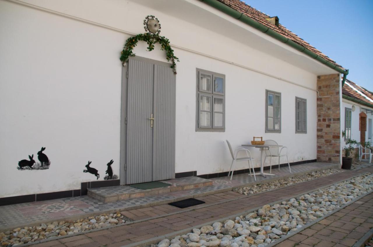 Notas Tuecsoek Vendeghaz Agyagosszergény Exterior foto